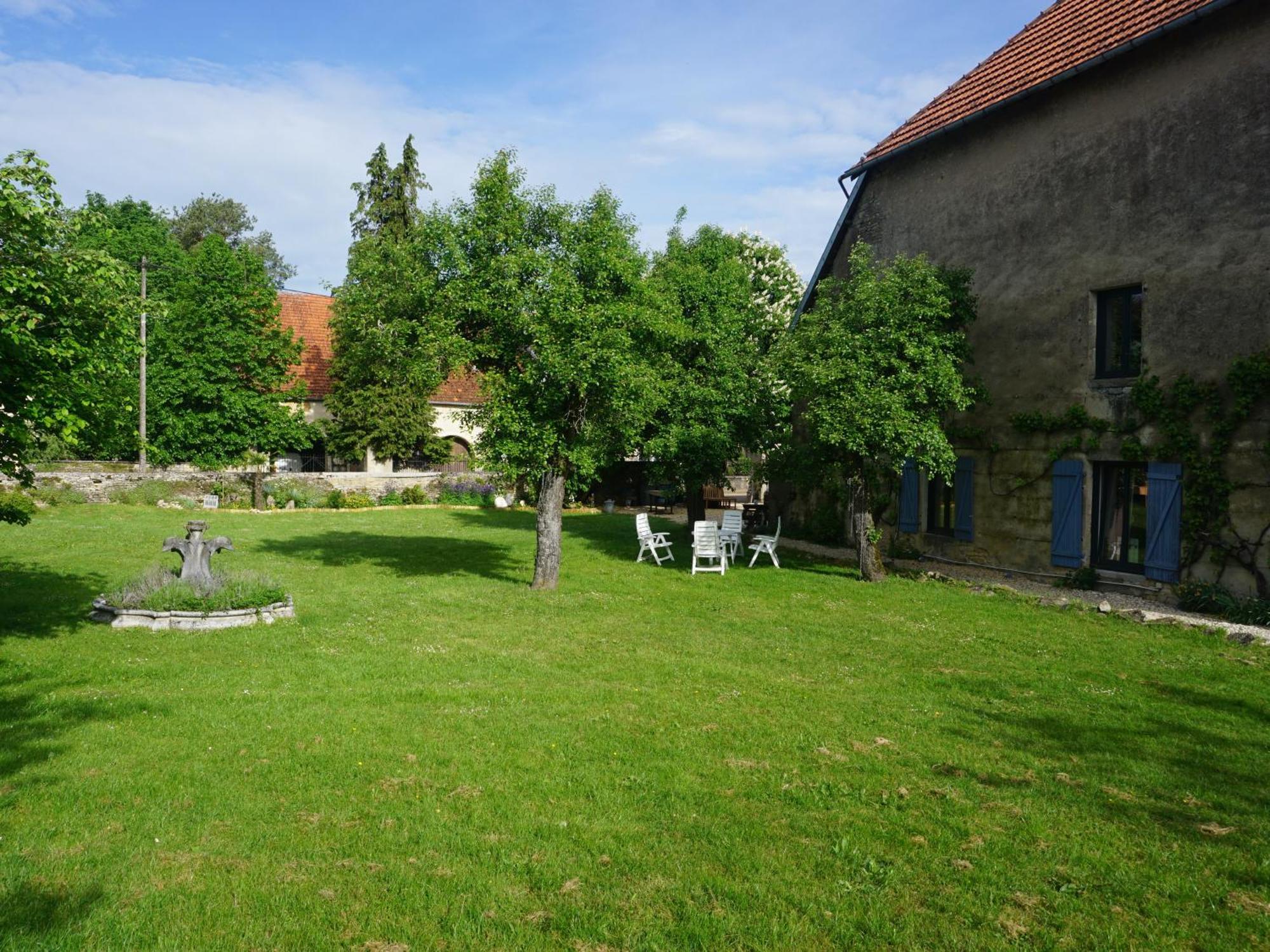 Chambre D'Hotes Juste-Confortable Fleurey-les-Lavoncourt Εξωτερικό φωτογραφία